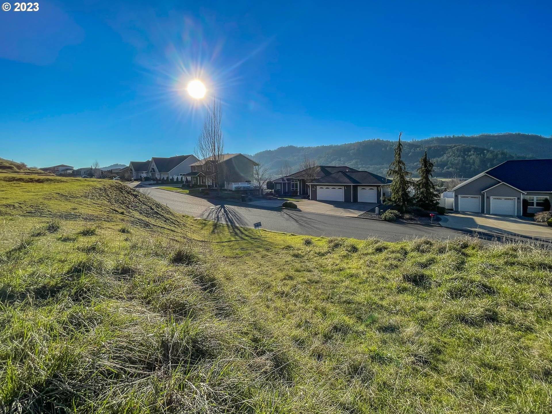 Winchester, OR 97495,817 NORTH VIEW DR