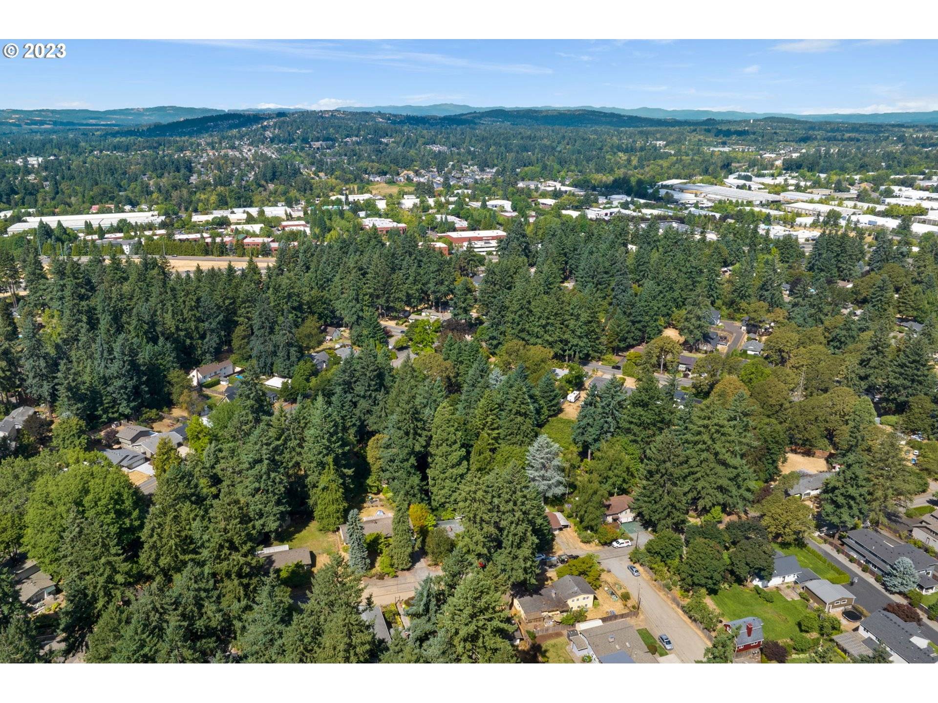 Lake Oswego, OR 97035,16164 PARKER RD