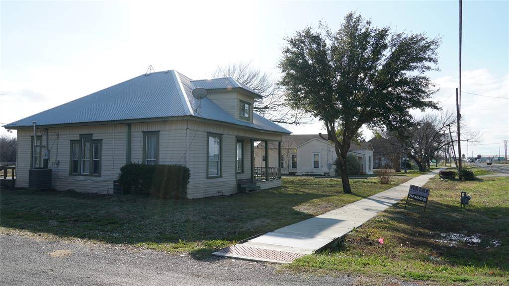 Palmer, TX 75152,307 W Jefferson Street