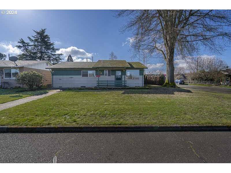 Woodburn, OR 97071,1680 RAINIER RD #1