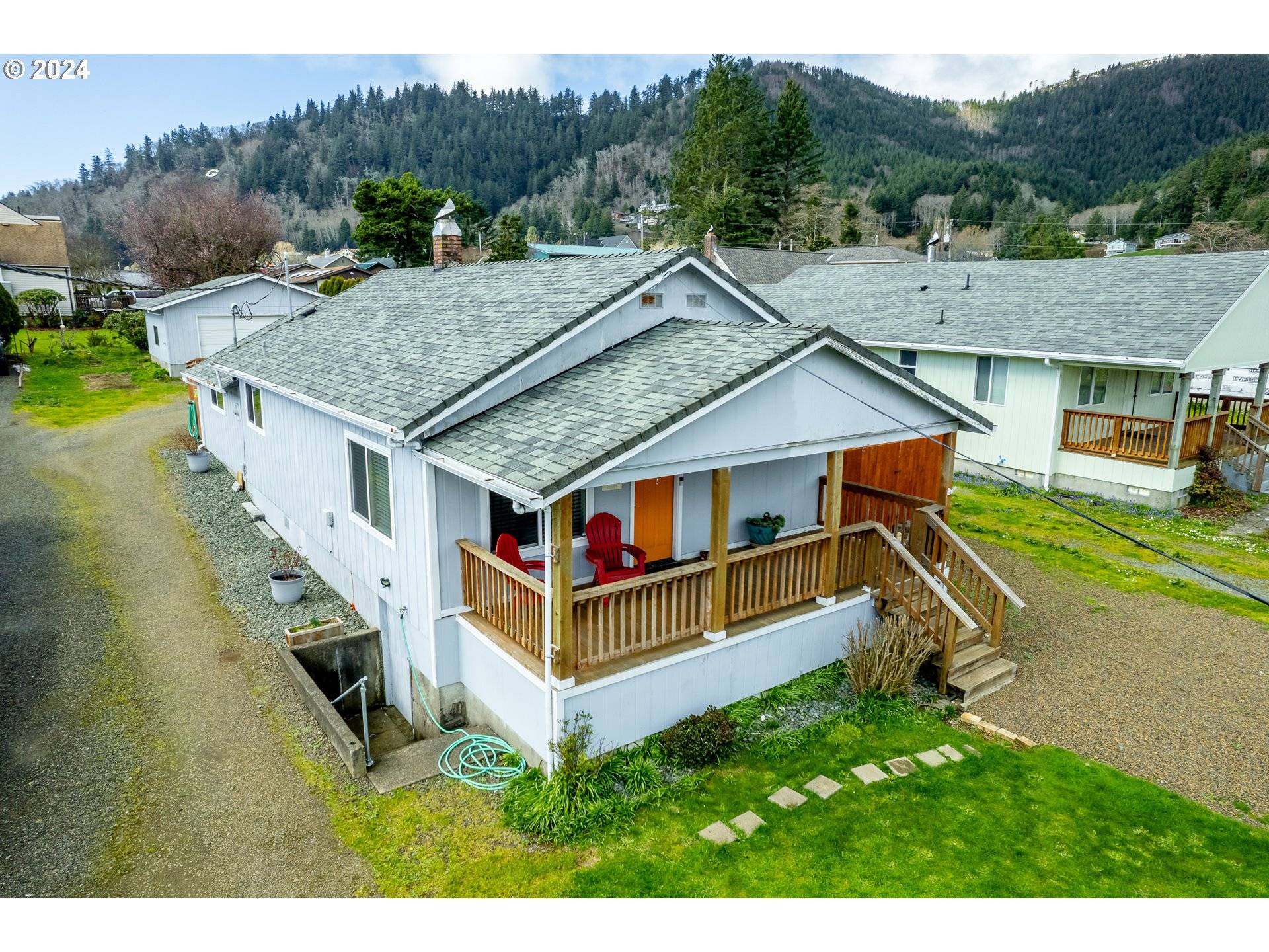 Garibaldi, OR 97118,301 1ST ST