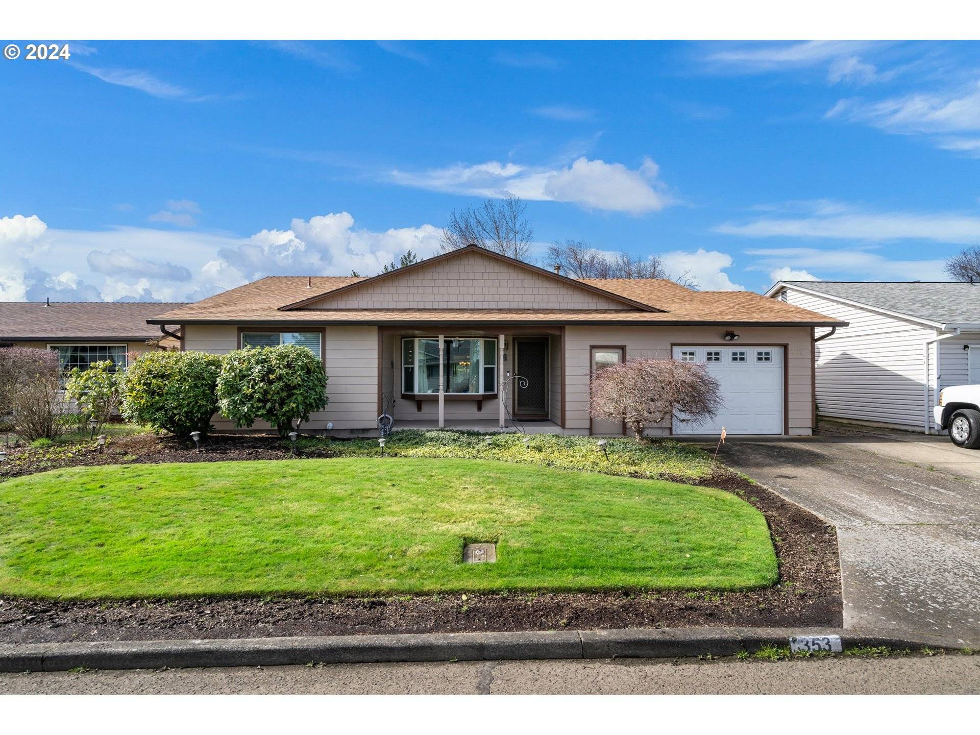 Woodburn, OR 97071,353 S COLUMBIA DR