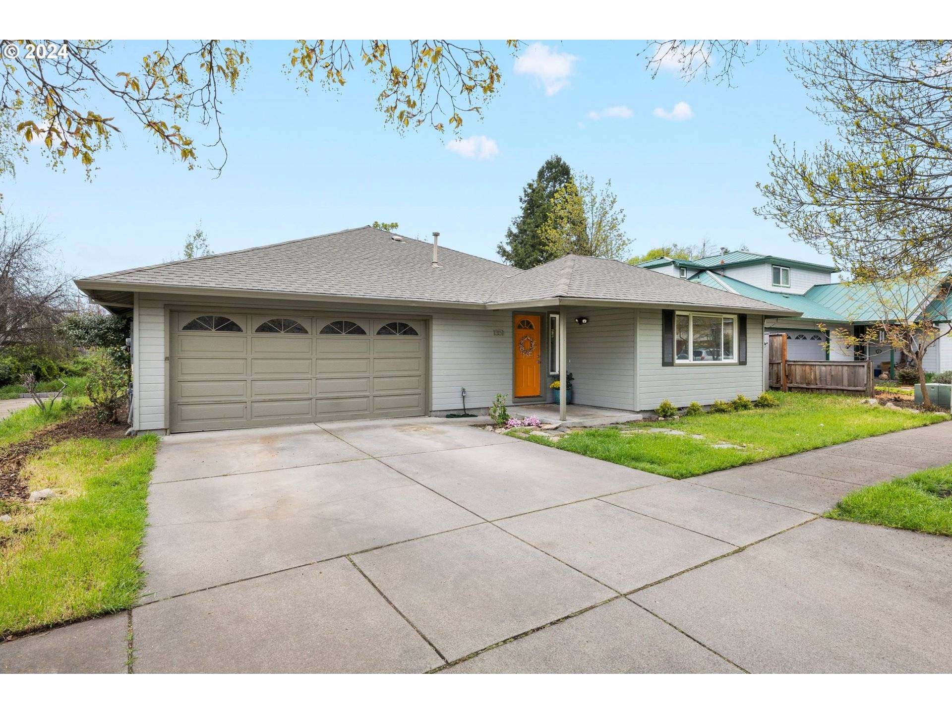 Ashland, OR 97520,1351 EVAN LN