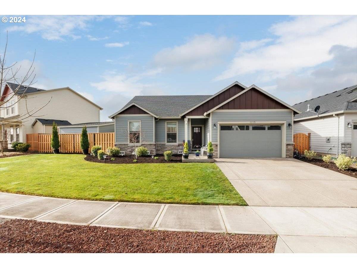 Woodburn, OR 97071,1233 DAYLILY ST