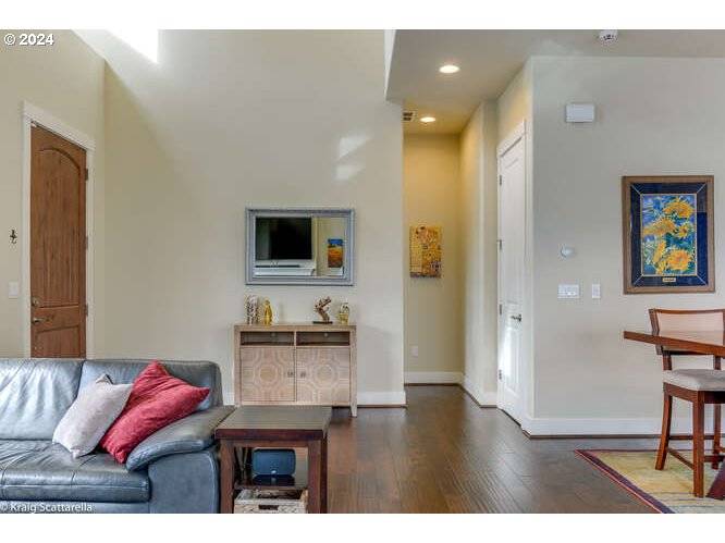 Portland, OR 97229,15223 NW ROSSETTA ST