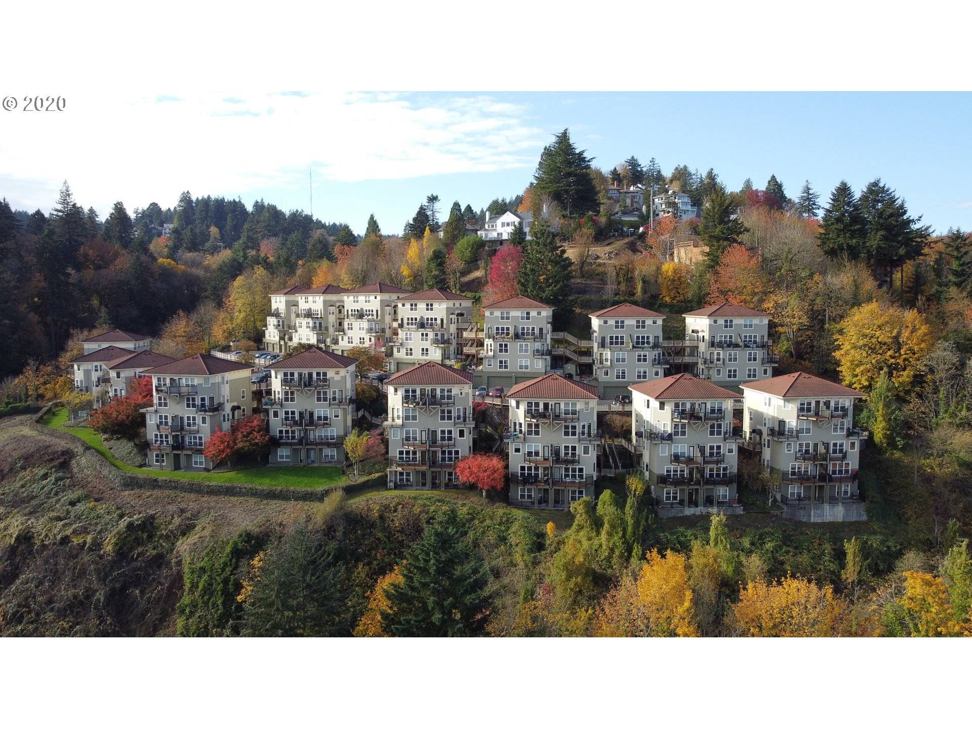 Portland, OR 97210,410 NW UPTOWN TER #4B