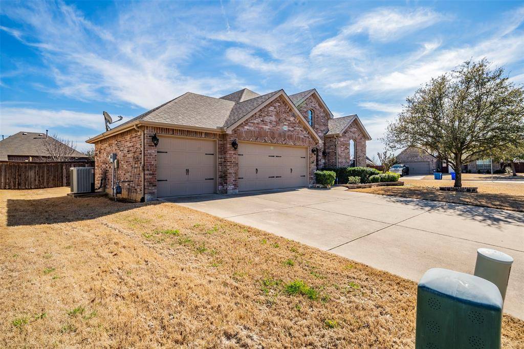 Forney, TX 75126,415 Bur Oak Trail