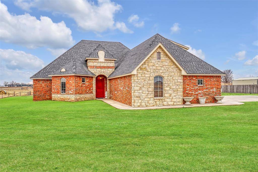 Weatherford, OK 73096,24186 E 998 Road