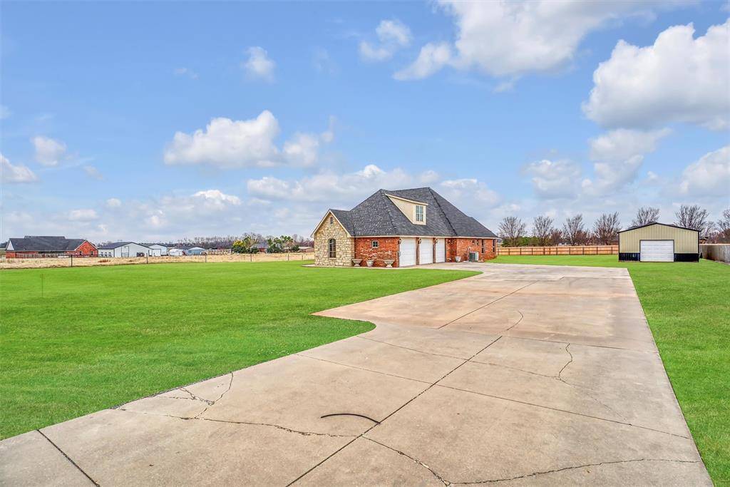 Weatherford, OK 73096,24186 E 998 Road