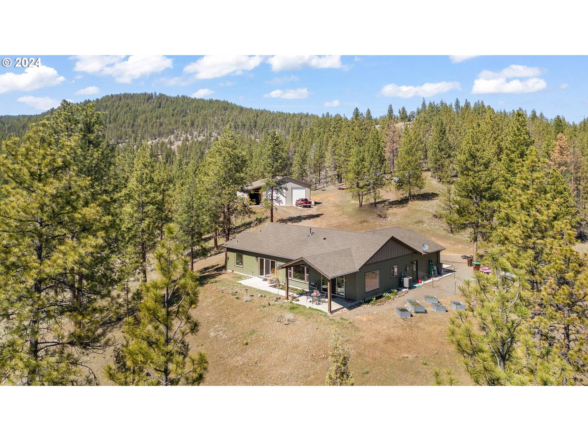 Prineville, OR 97754,8425 NE MILL CREEK RD