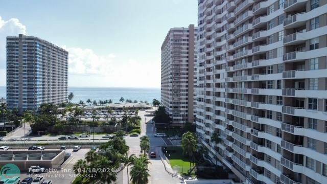 Hallandale Beach, FL 33009,1985 S Ocean Dr  #3D