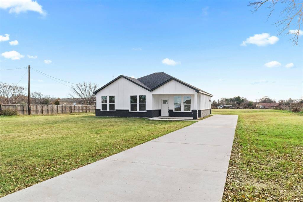 Edgewood, TX 75117,245 VZ County Road 3122