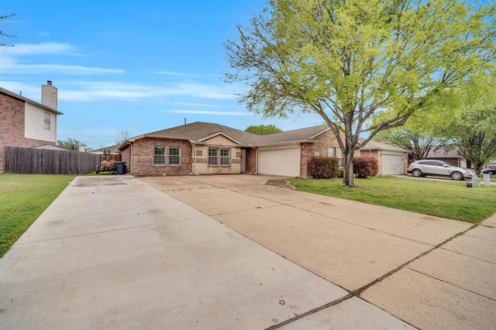 Corinth, TX 76208,4315 Fieldwood Drive