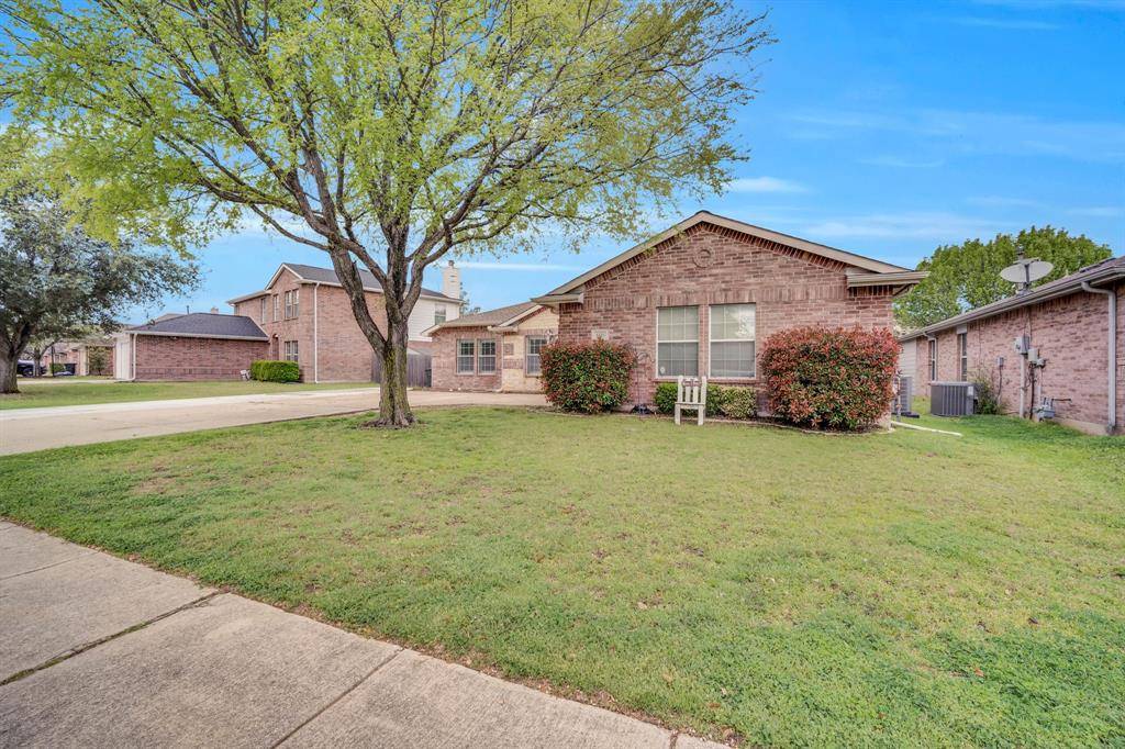 Corinth, TX 76208,4315 Fieldwood Drive