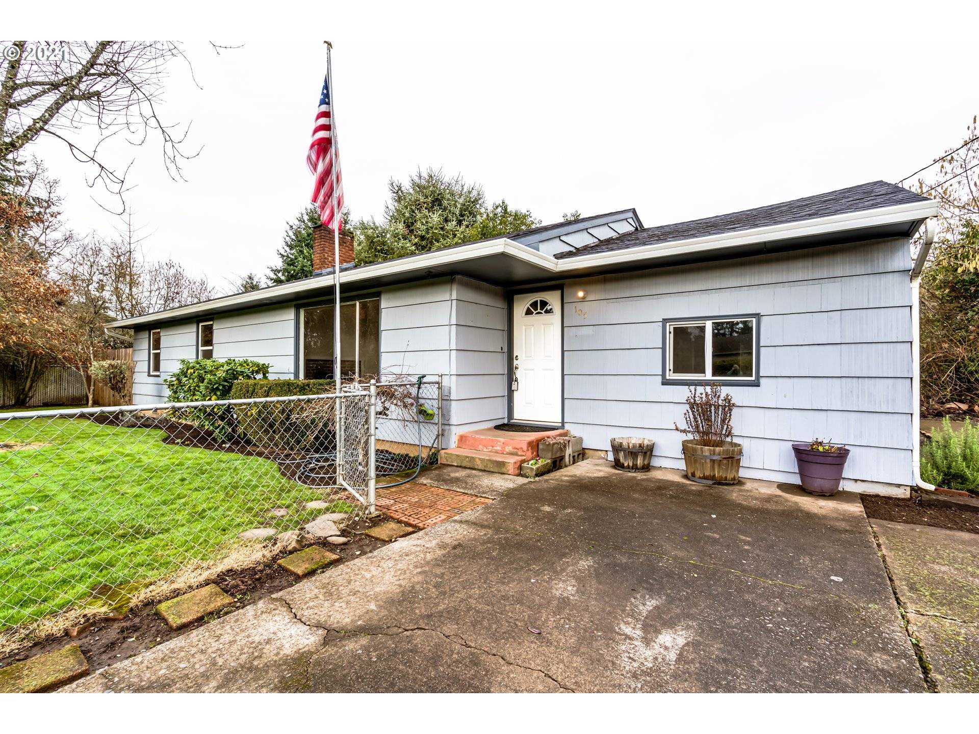 Eugene, OR 97404,105 HORN LN