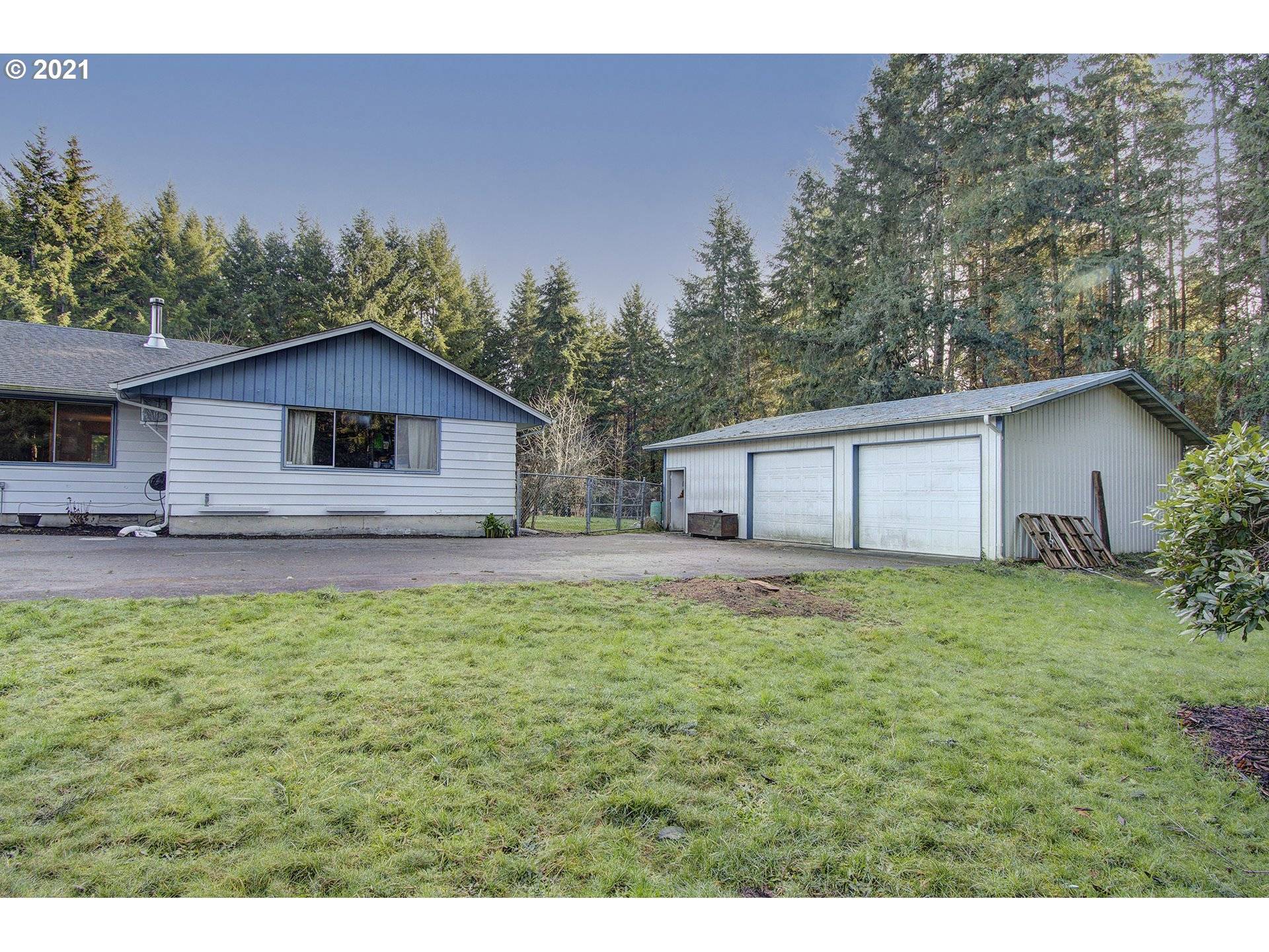 Castle Rock, WA 98611,153 ESTES RD