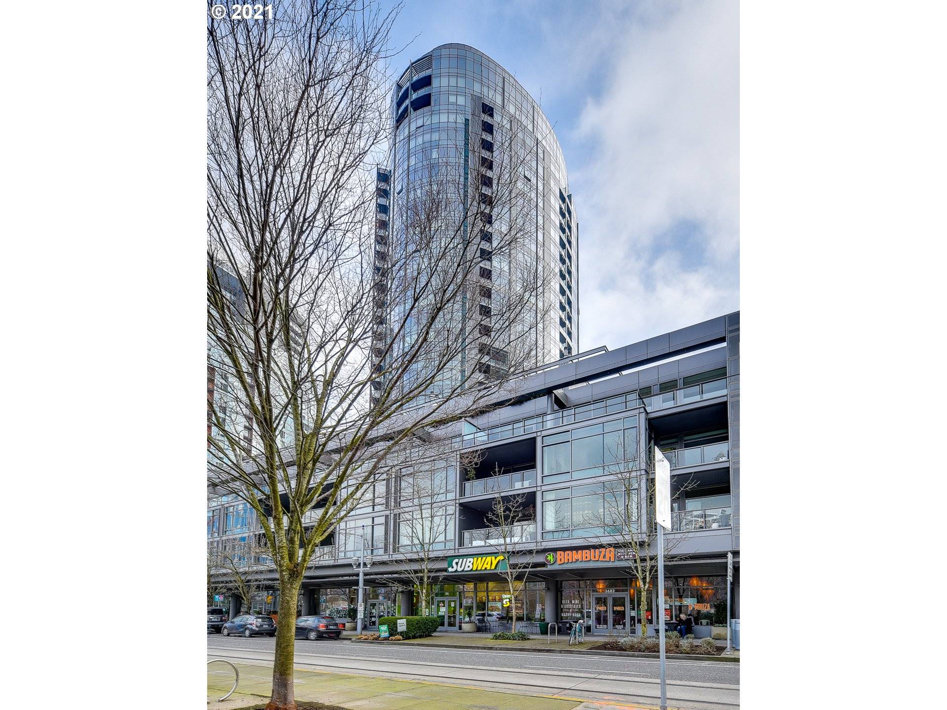 Portland, OR 97239,3601 S RIVER PKWY #411