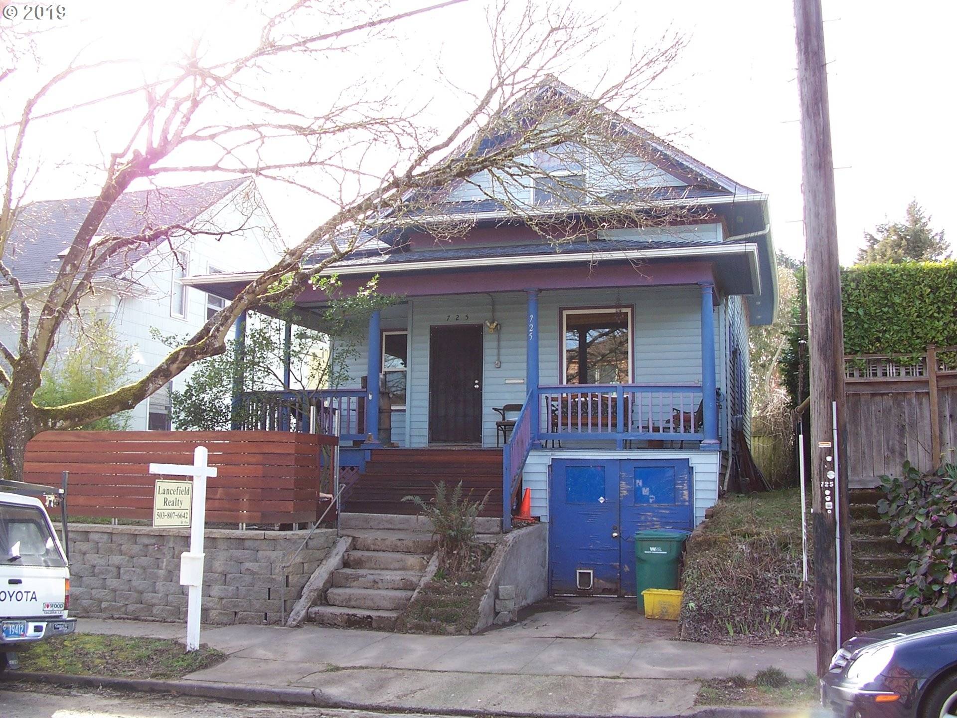 Portland, OR 97214,725 SE 38TH AVE