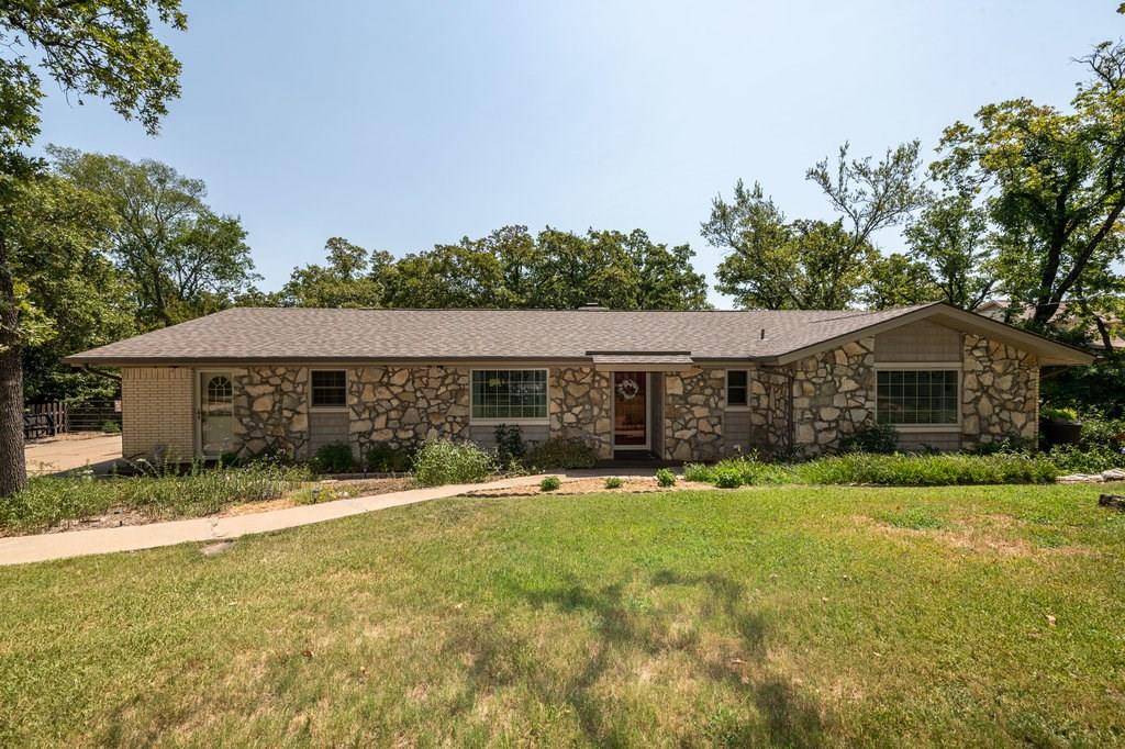 Burleson, TX 76028,7815 Rendon Oaks Drive