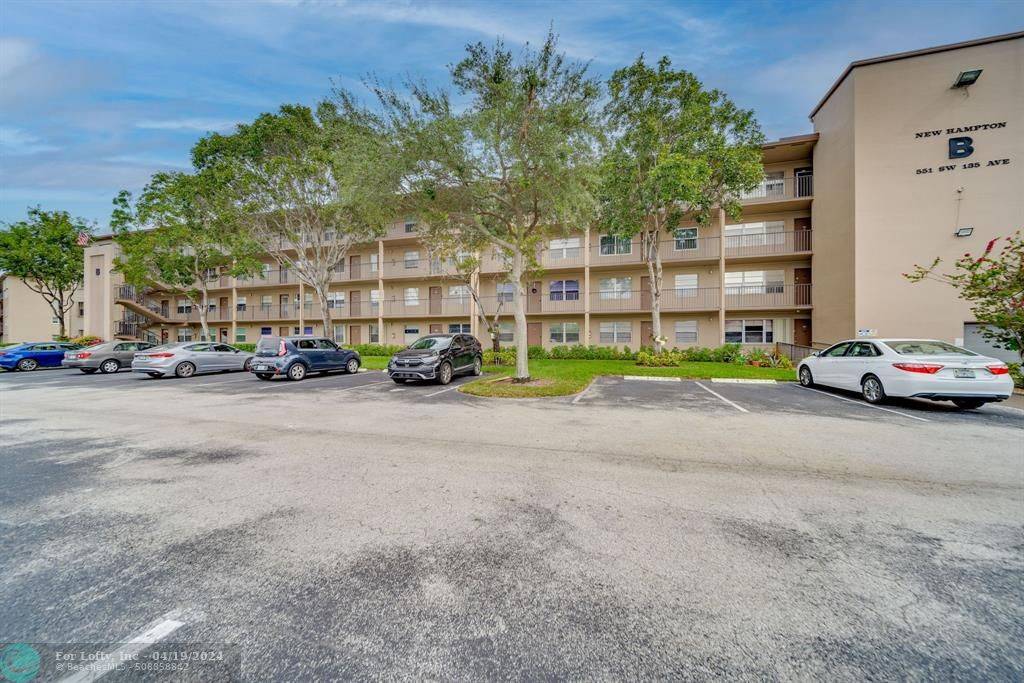 Pembroke Pines, FL 33027,551 SW 135th Ave  #306B