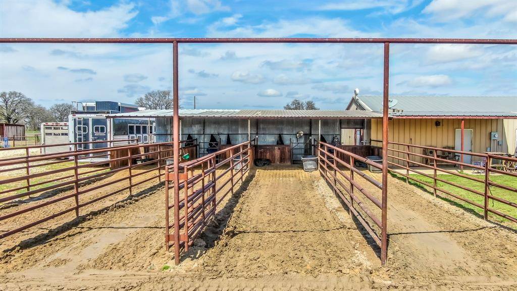 Stephenville, TX 76401,1075 County Road 422