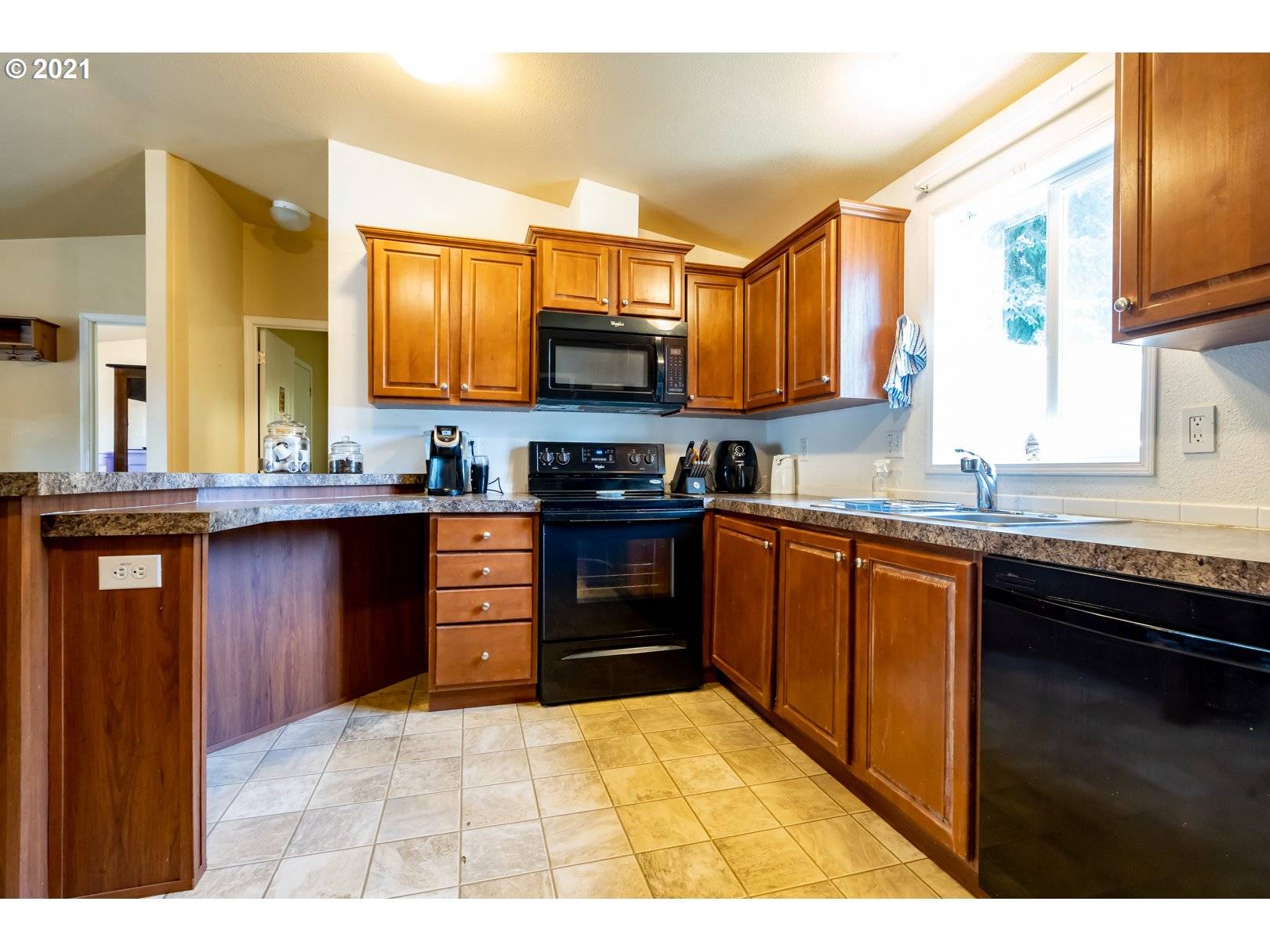 Sandy, OR 97055,17655 Bluff RD #5