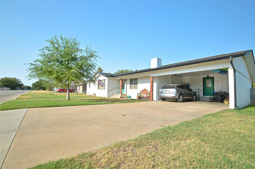 Goldthwaite, TX 76844,1709 Clyde Street