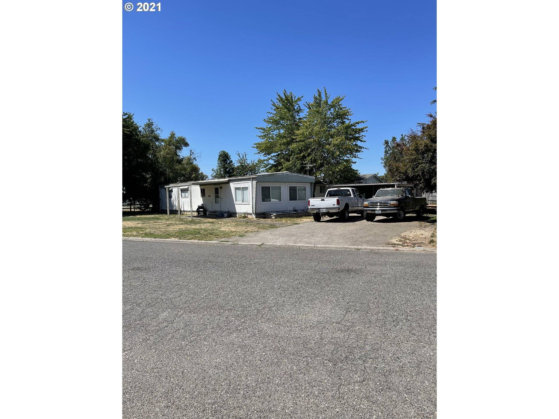 Aurora, OR 97002,23511 MEADOW DR