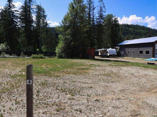 North Shuswap, BC V0E 1M9,5 1701 IRELAND ROAD