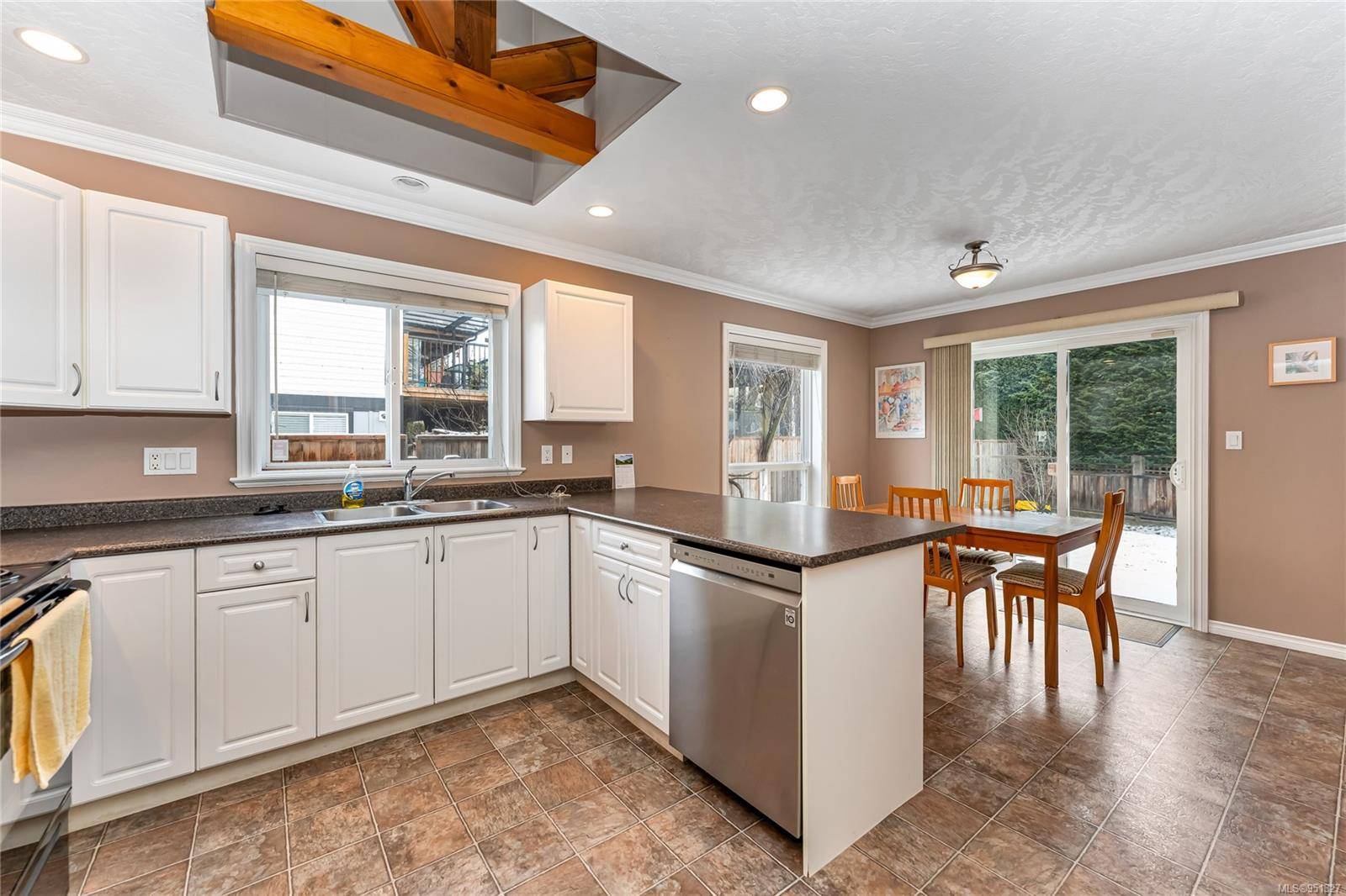 Duncan, BC V9L 4E2,6297 Lane Rd