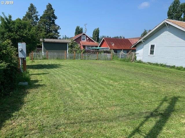 Reedsport, OR 97467,727 MYRTLE AVE