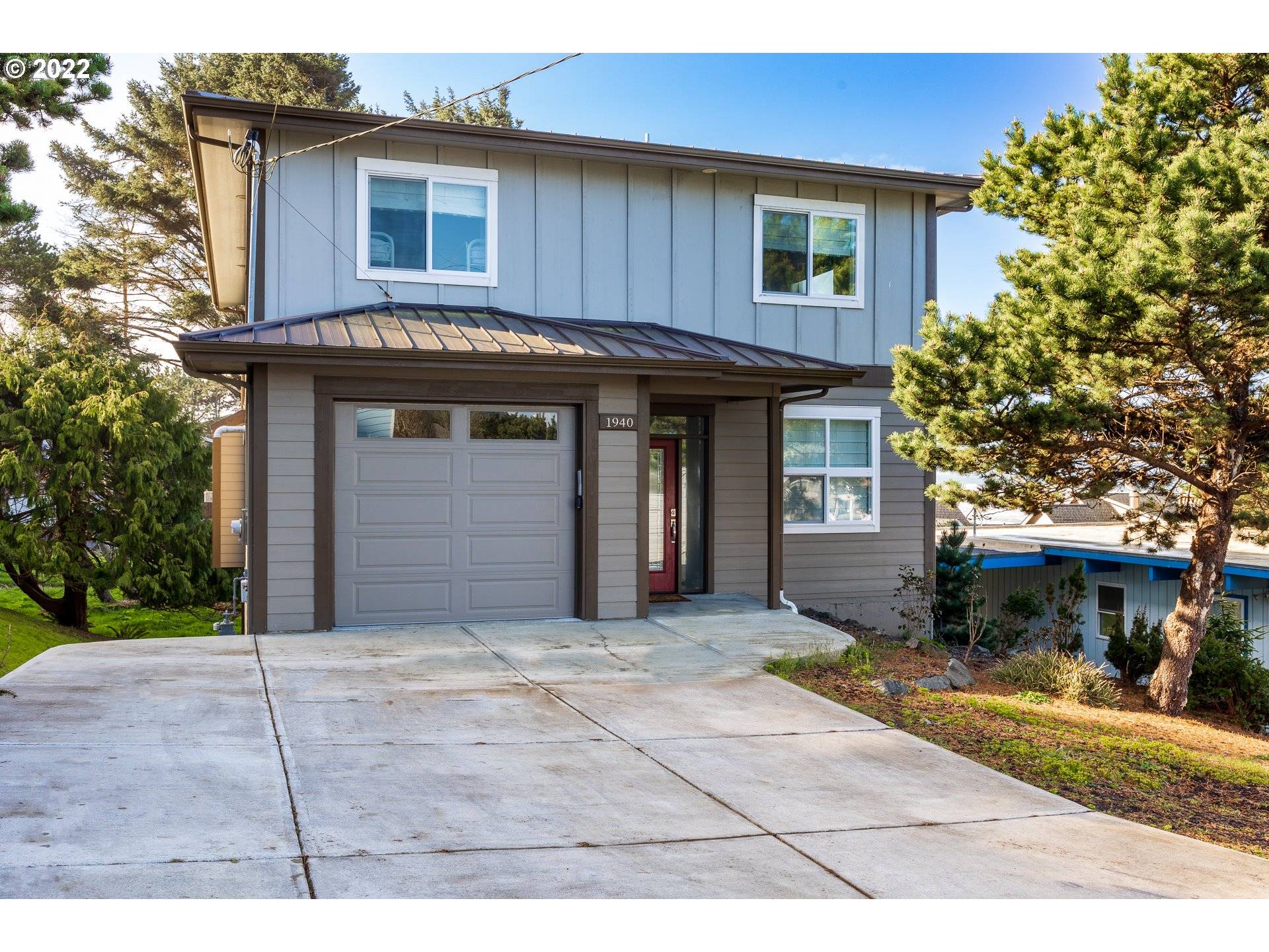 1940 NE 68TH ST, Lincoln City, OR 97367