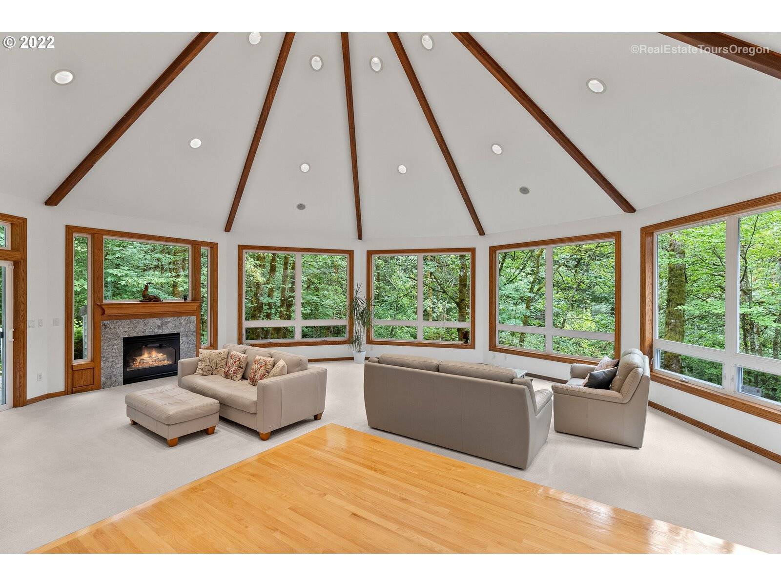 Portland, OR 97229,1906 NW NORFOLK CT
