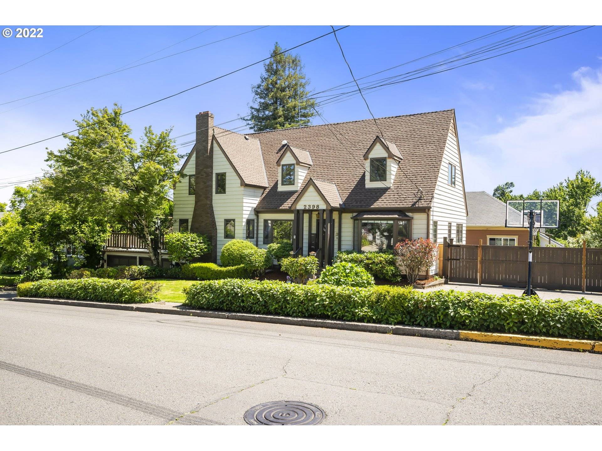 Salem, OR 97302,2398 HIGH ST SE