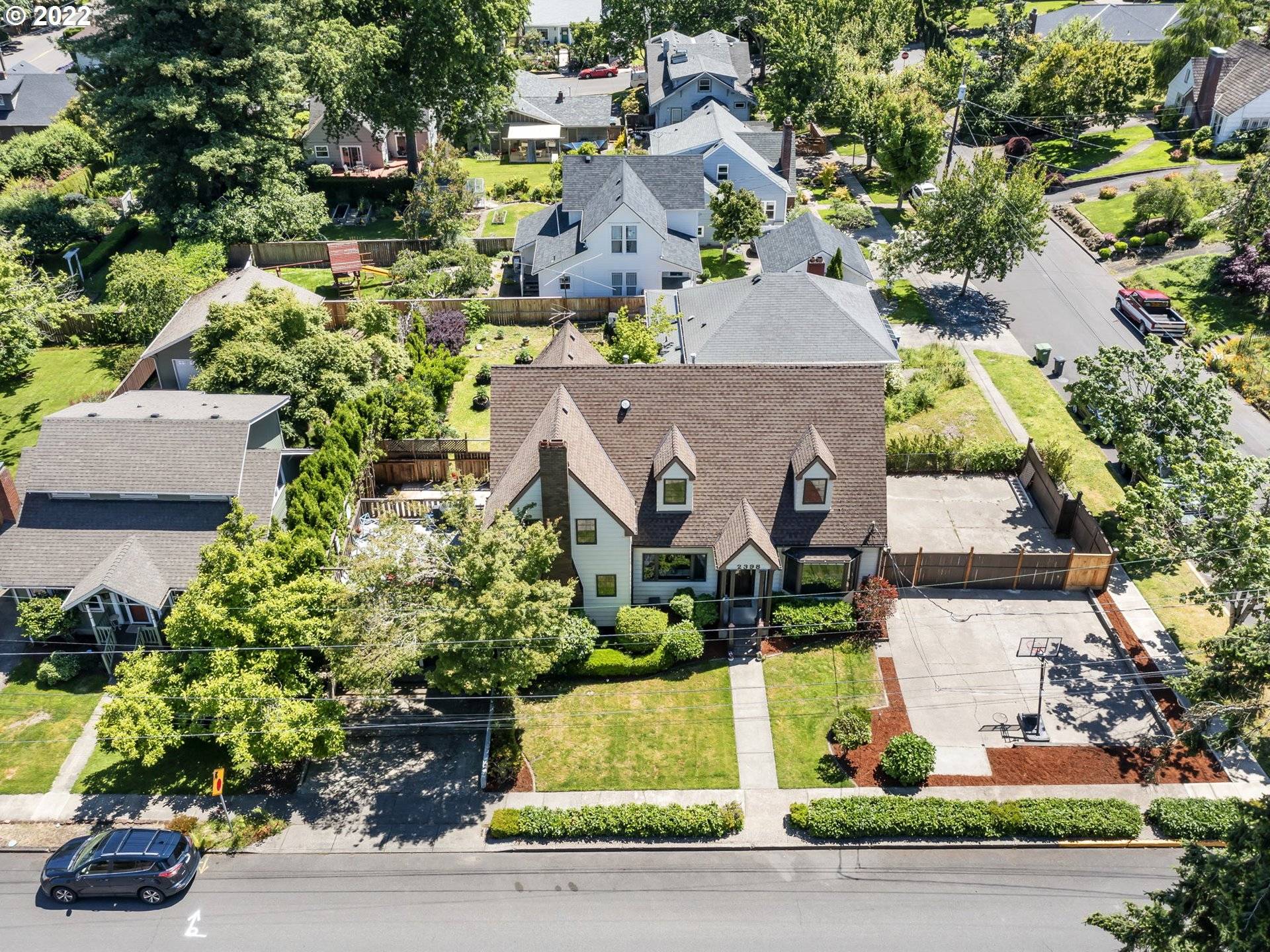 Salem, OR 97302,2398 HIGH ST SE