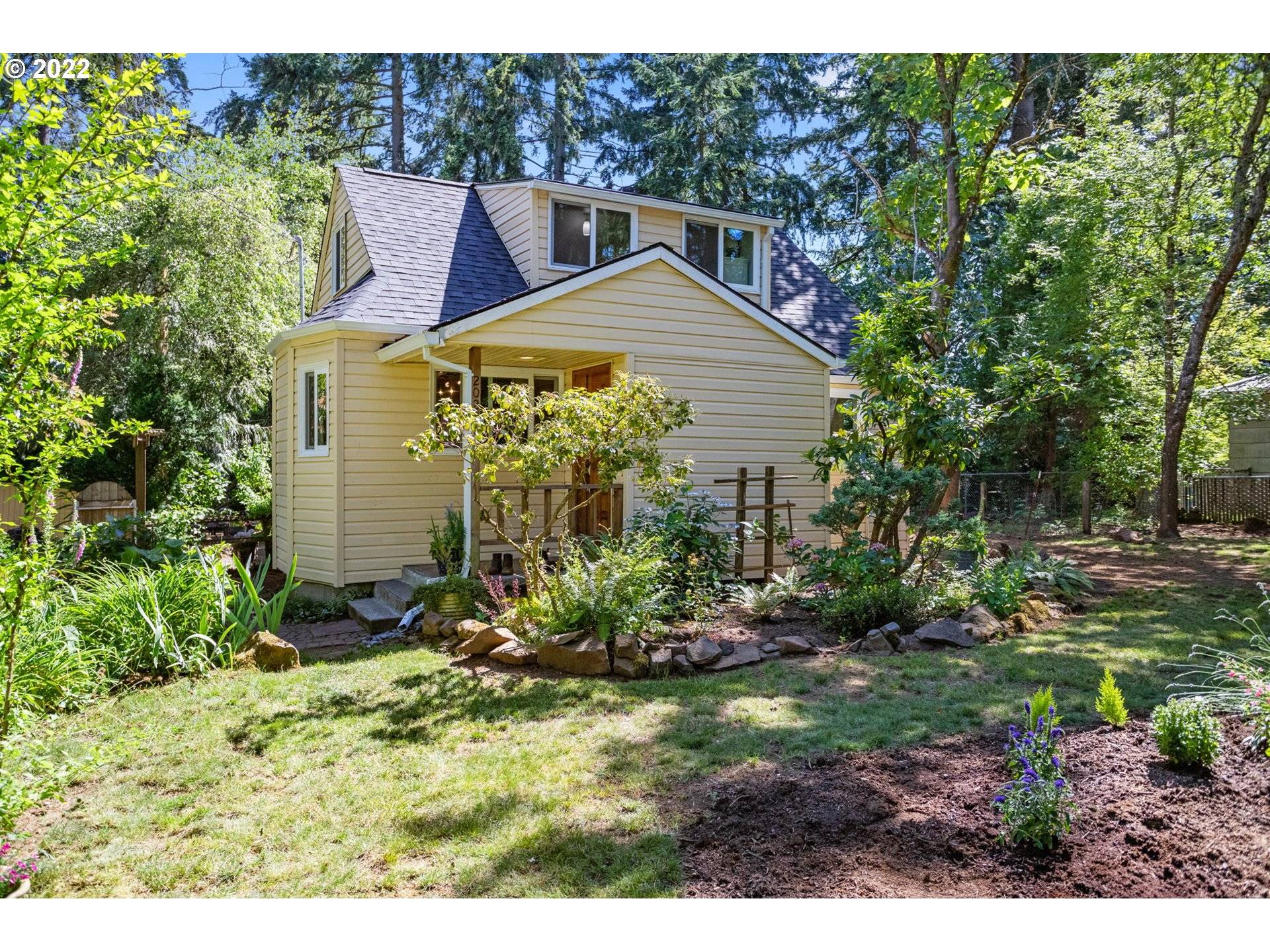 Milwaukie, OR 97222,2020 SE WALDRON RD