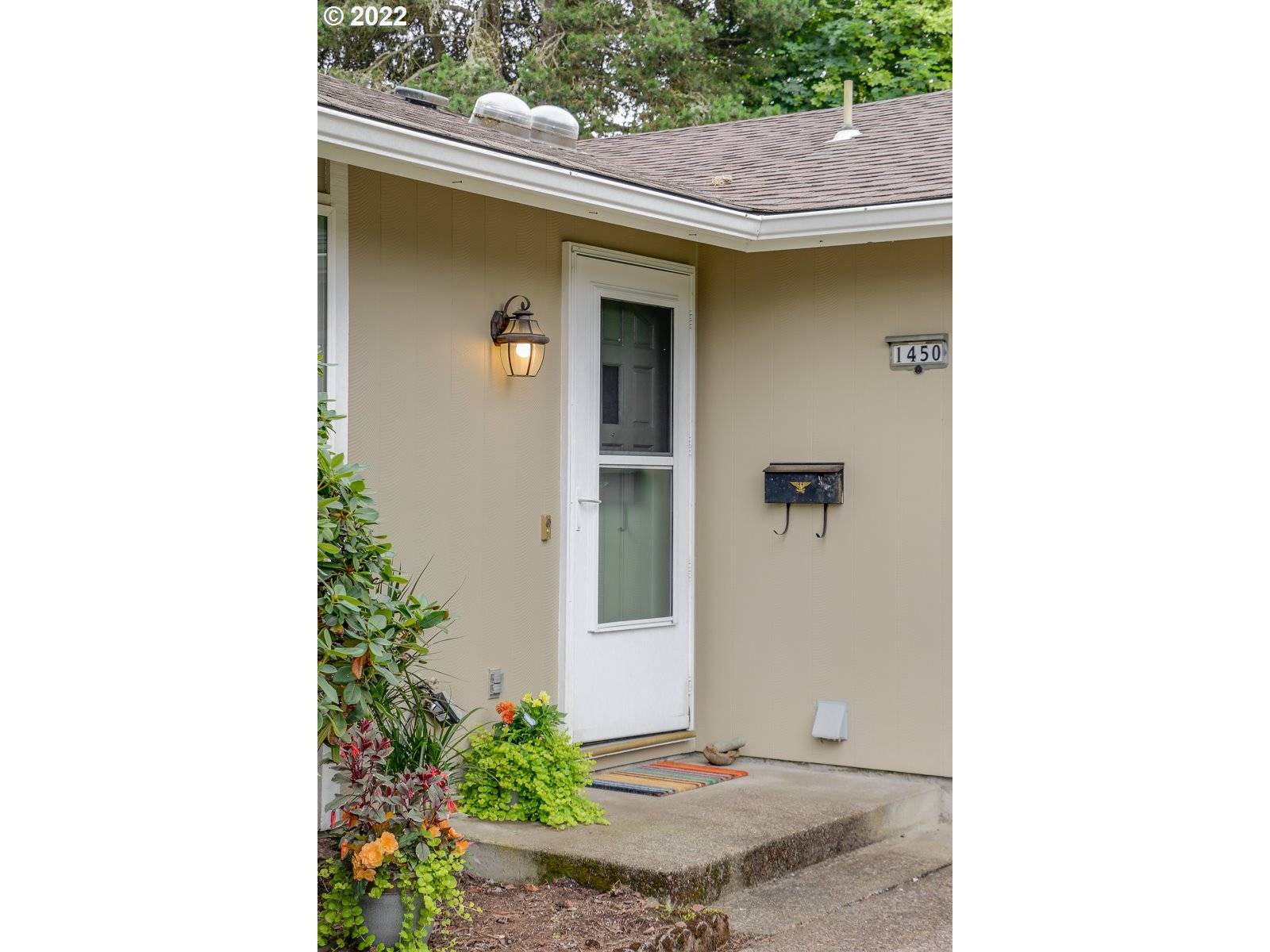 Eugene, OR 97405,1450 W 26TH AVE