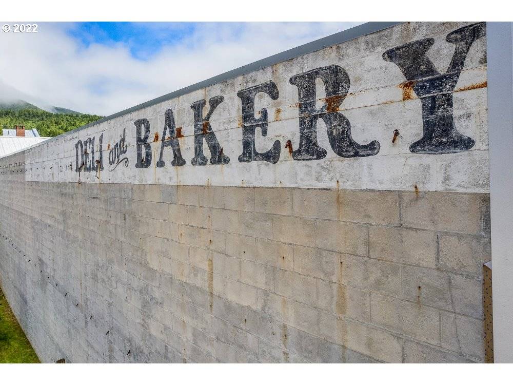 Garibaldi, OR 97118,302 GARIBALDI AVE