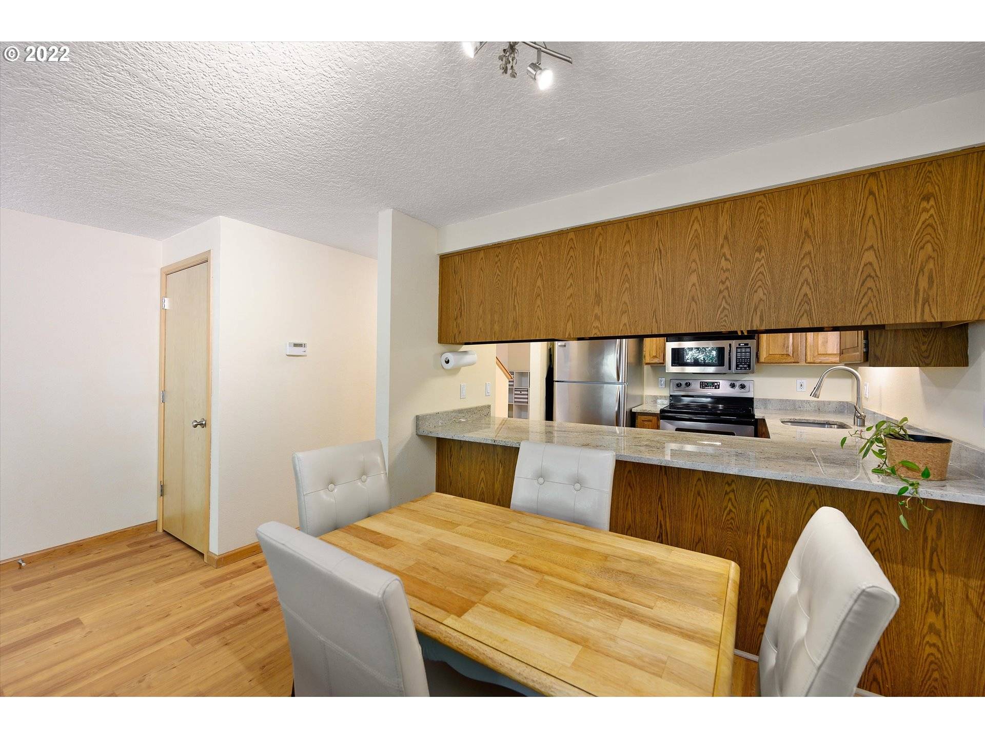 Portland, OR 97219,5525 SW MULTNOMAH BLVD