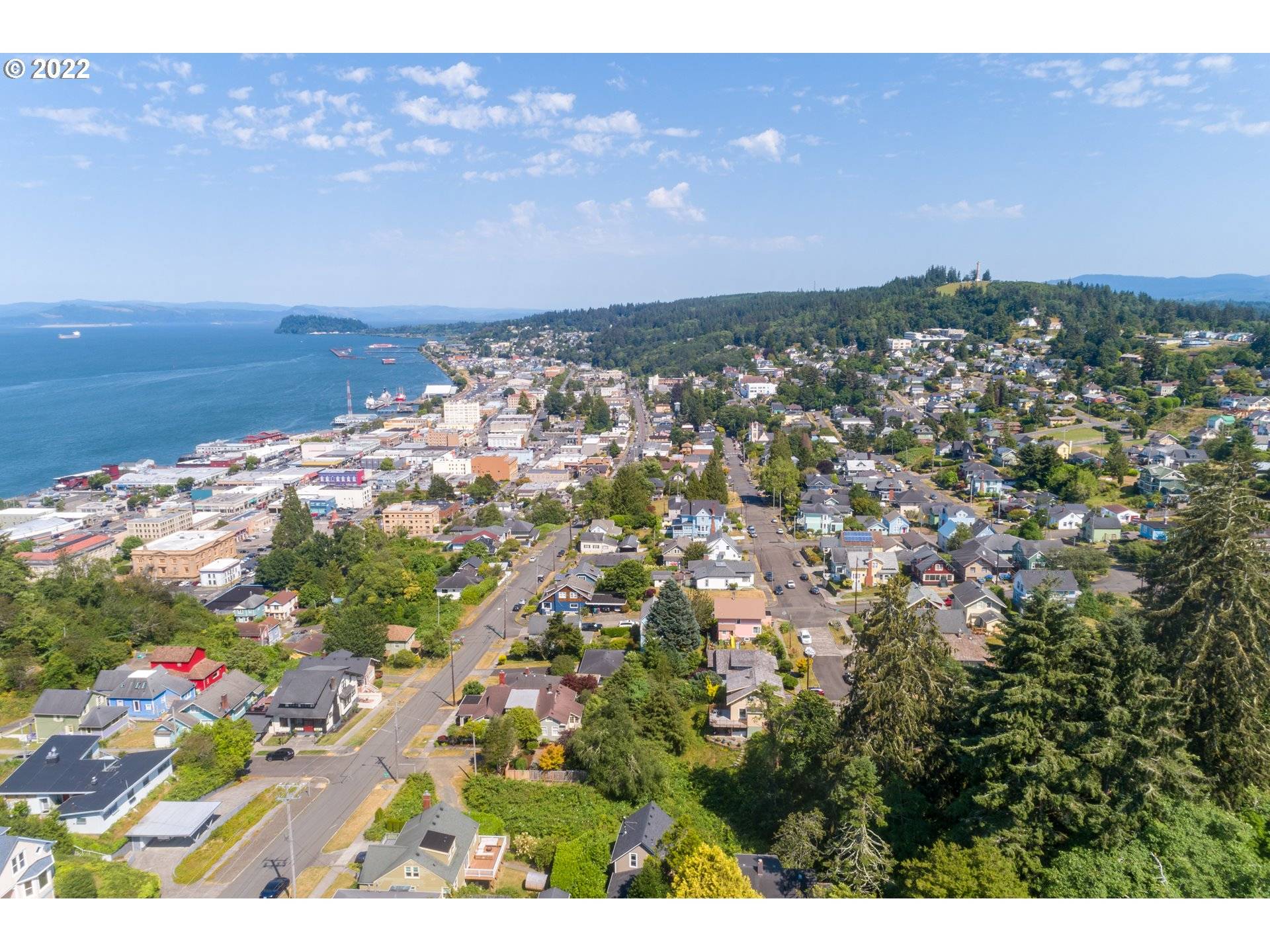 630 1st ST, Astoria, OR 97103