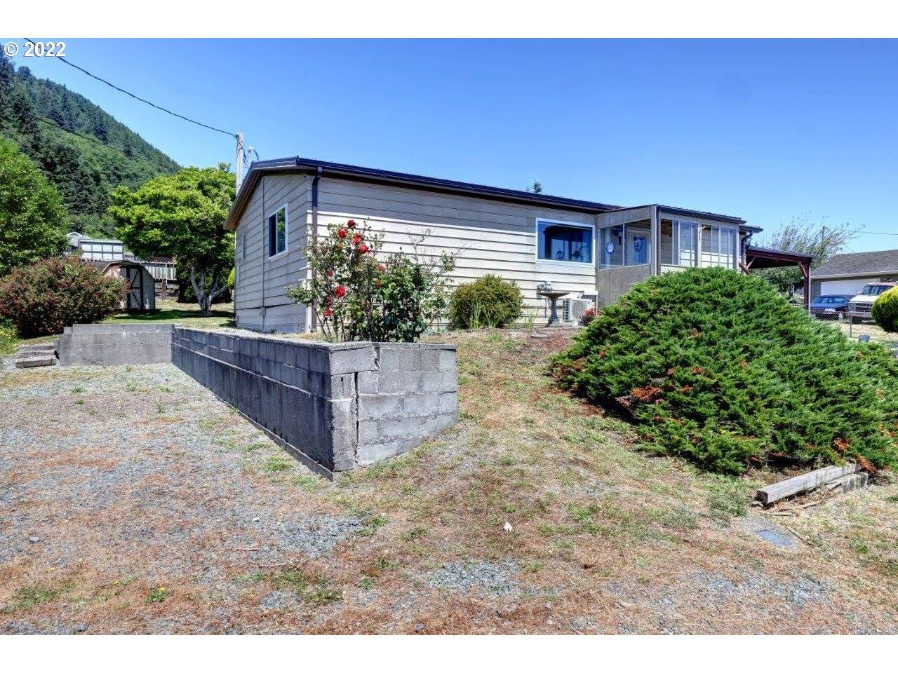 Garibaldi, OR 97118,810 ACACIA AVE