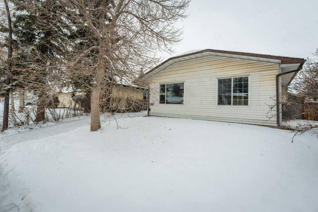 Calgary, AB T1Y 3L8,208 Templeside CIR NE