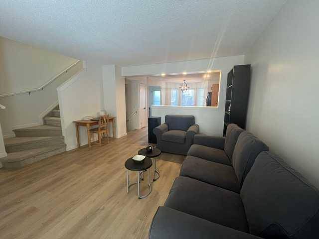 Calgary, AB T2Z 4W1,338 Elgin PL SE