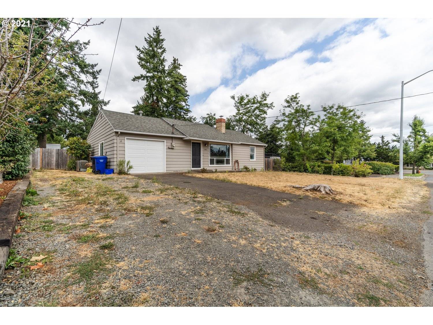 Oregon City, OR 97045,182 BEVERLY DR