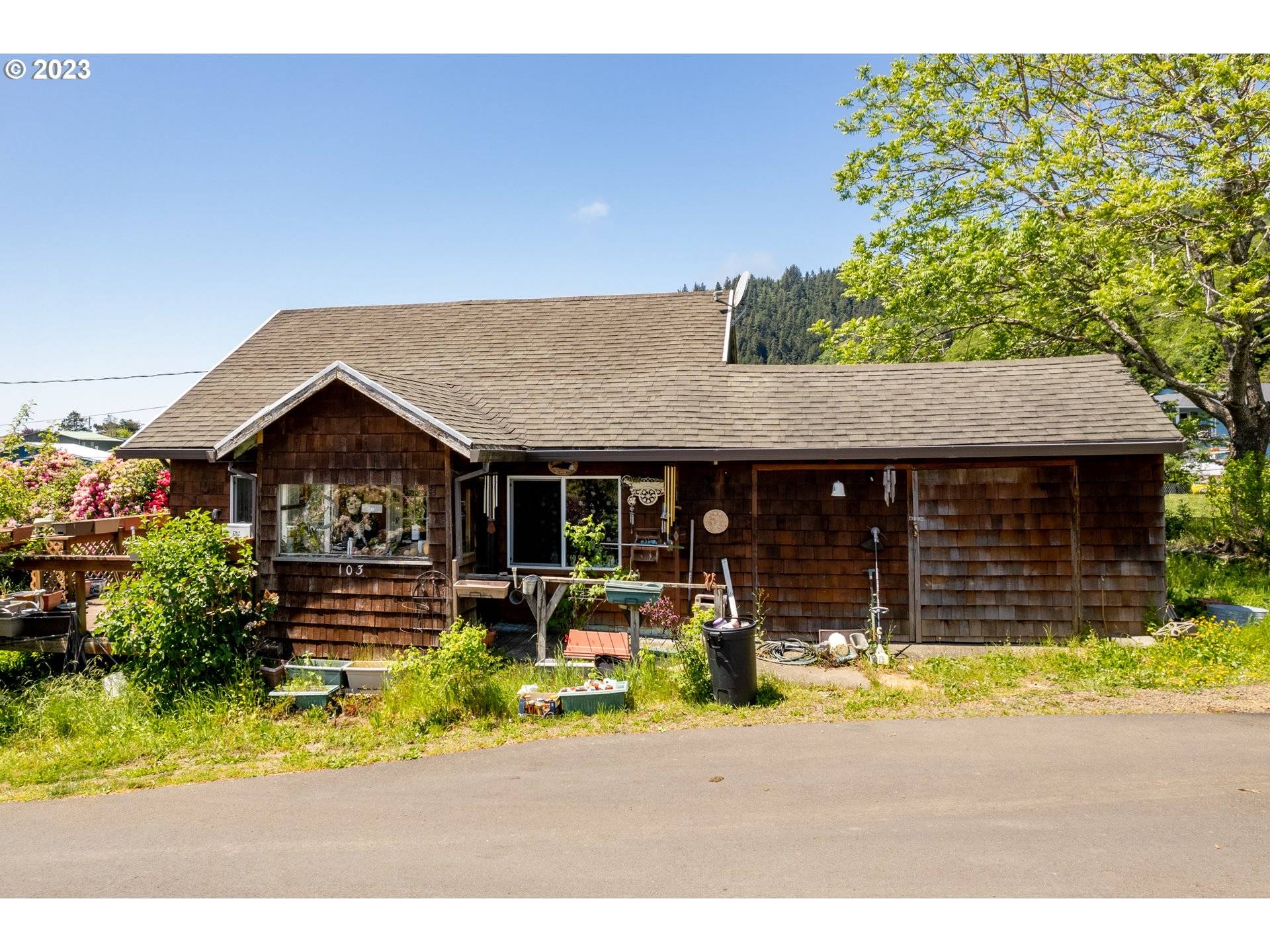 Garibaldi, OR 97118,103 KEENON DR