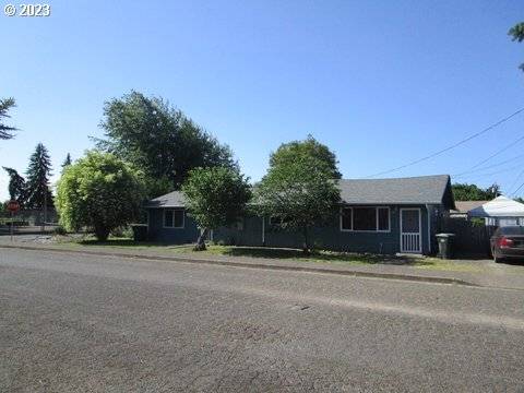 Junction City, OR 97448,320/330 E 5th AVE