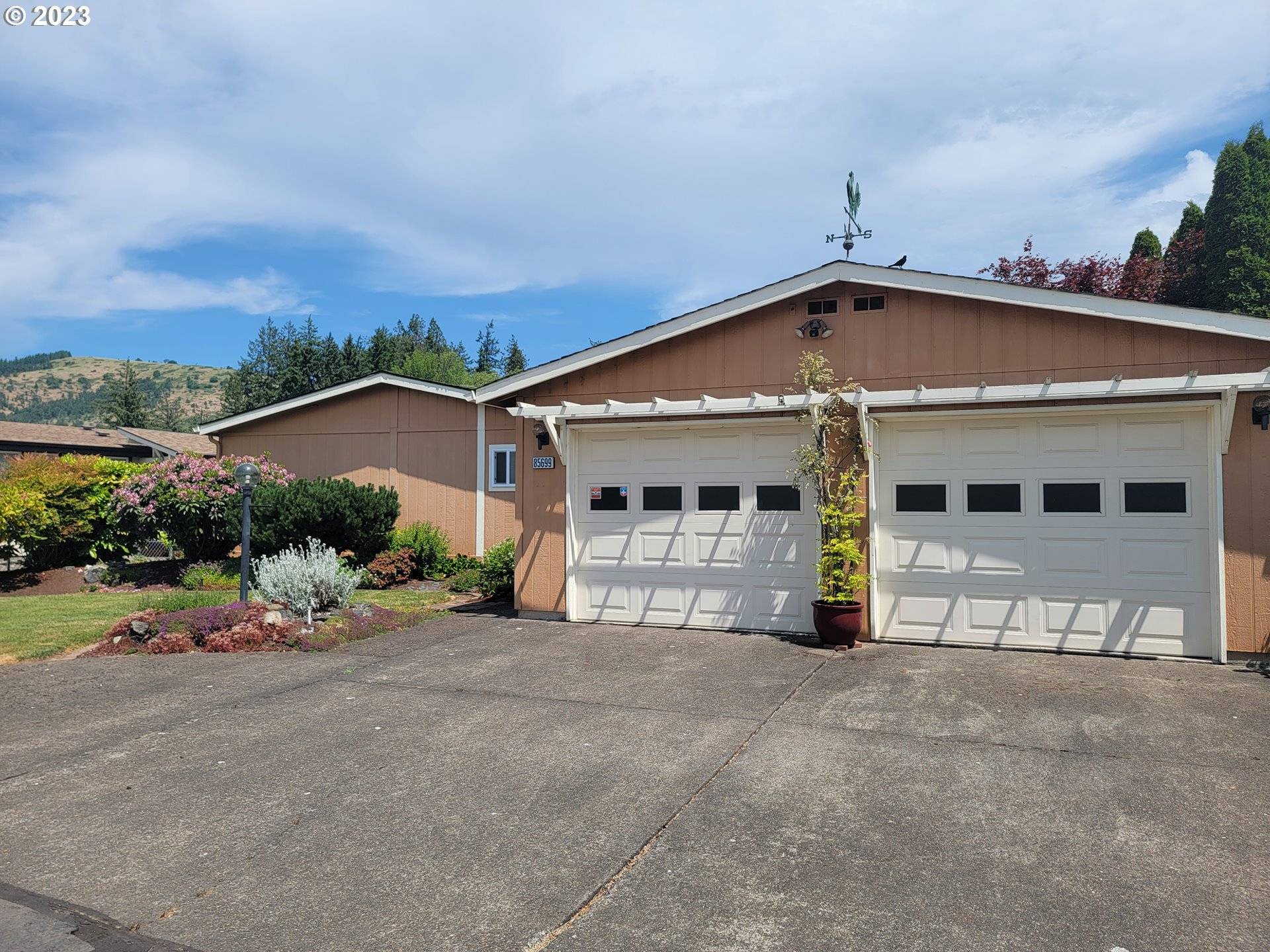 Eugene, OR 97405,85699 HAMPSTEAD LN