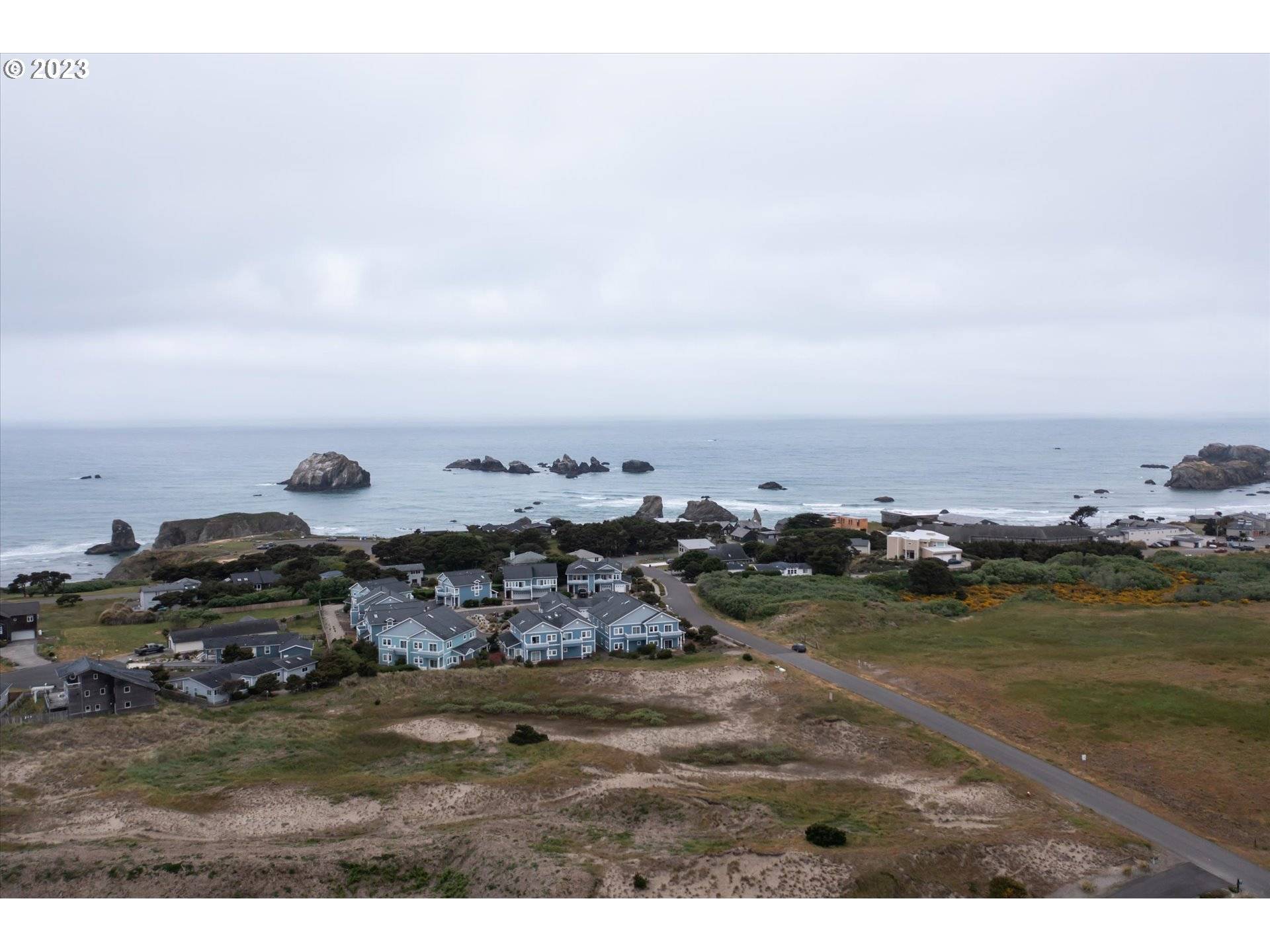 Bandon, OR 97411,1313 VILLAGE LOOP