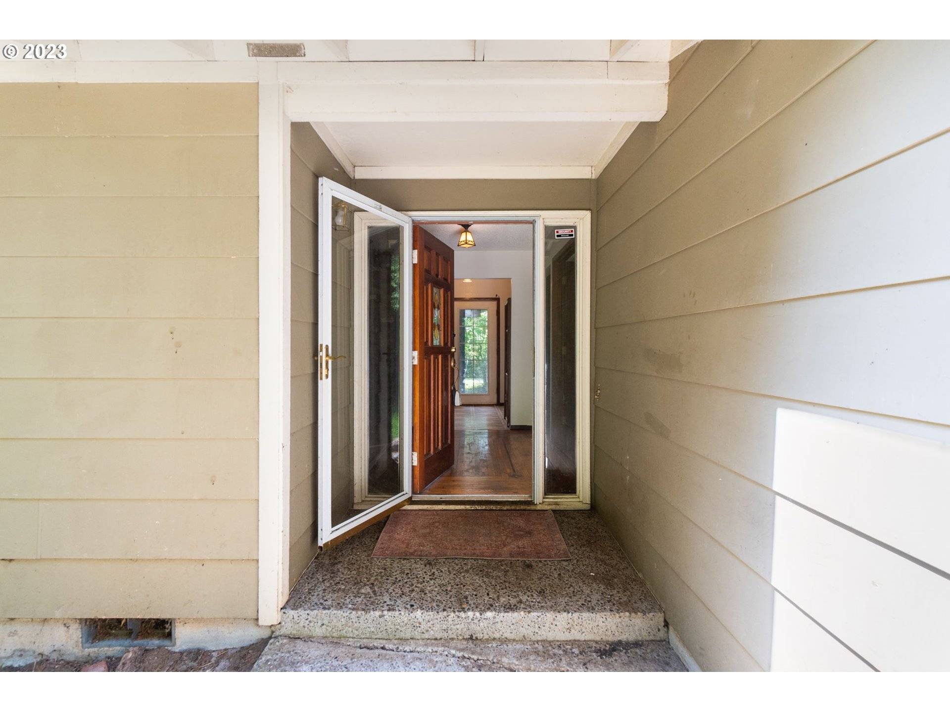 Corbett, OR 97019,745 SE LITTLEPAGE RD