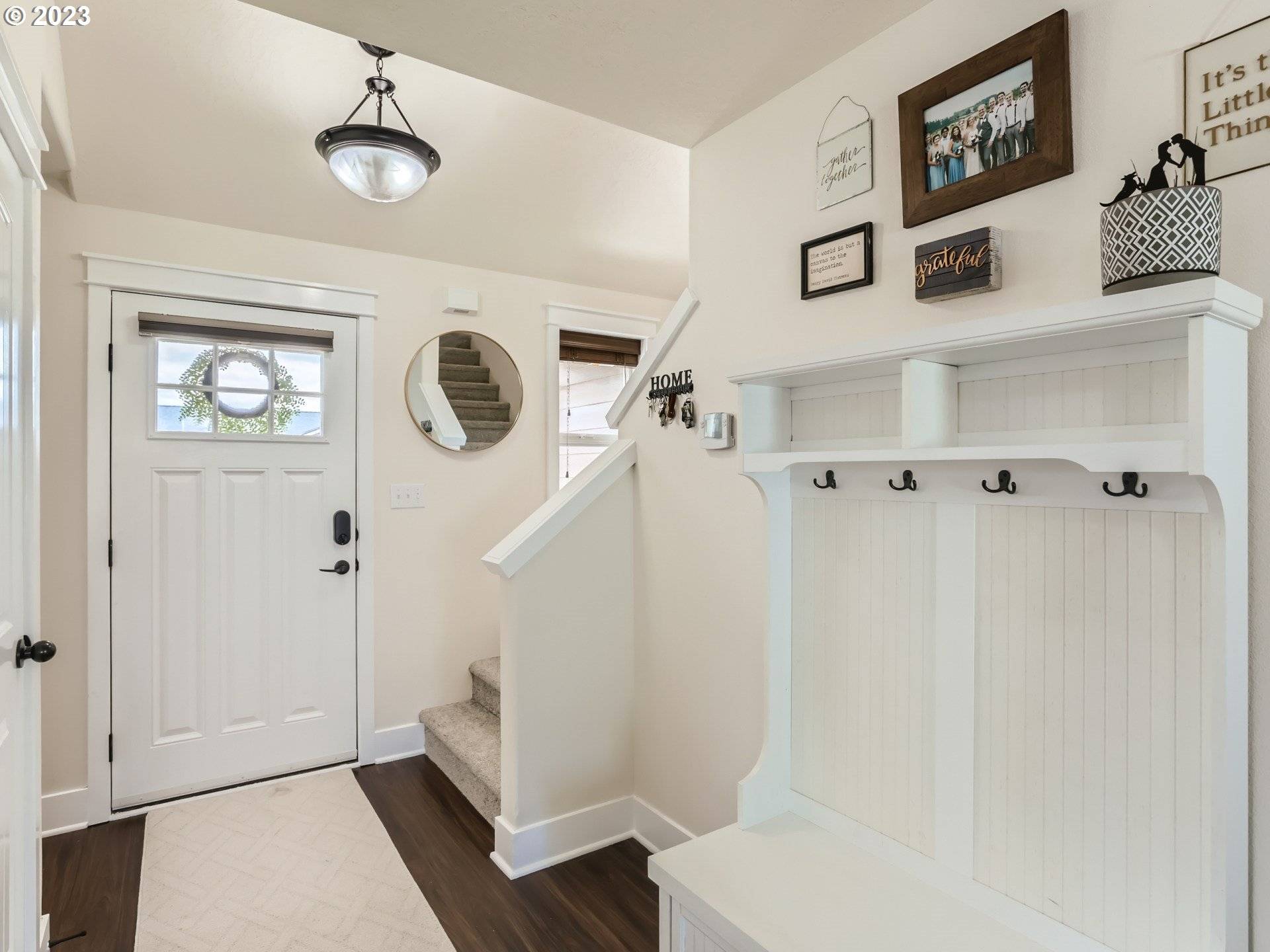 Lafayette, OR 97127,966 E 15TH ST